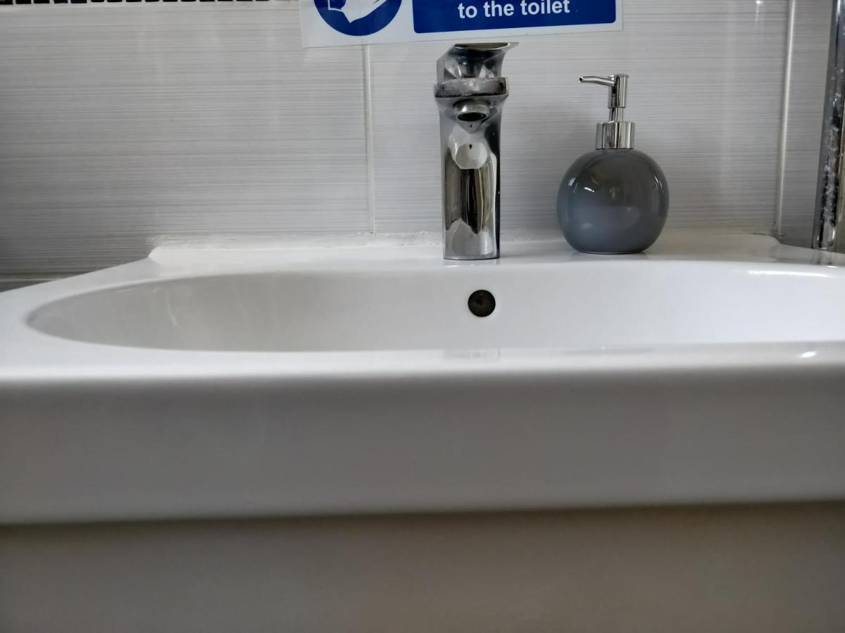 ホテル Beautiful House In Ruislip ノースウッド エクステリア 写真